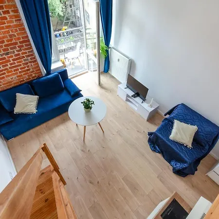 Hotel Center - Andrzeja Struga 46 *