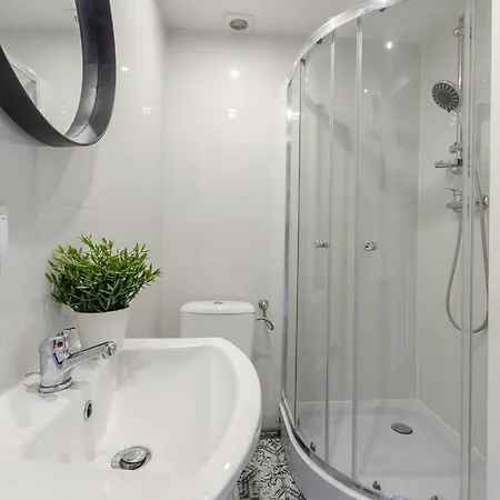 Center - Andrzeja Struga 46 Łódź