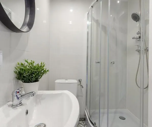 Center - Andrzeja Struga 46 Łódź