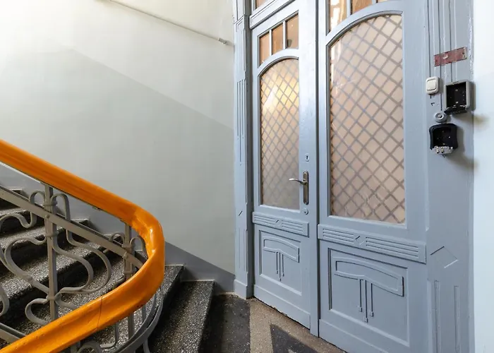 Hotel Center - Andrzeja Struga 46